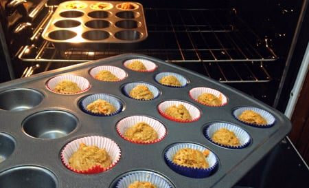 cupcakes para perros en el horno